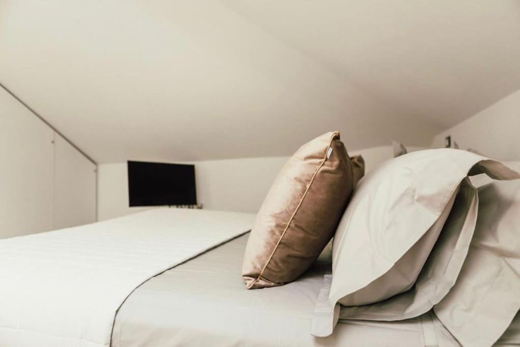 Casa Savo - Parcheggio Gratuito Nella Blu Area Apartment เจนัว ภายนอก รูปภาพ